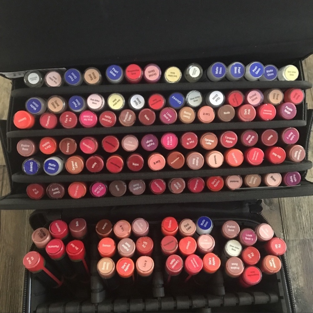 Lip sense.
